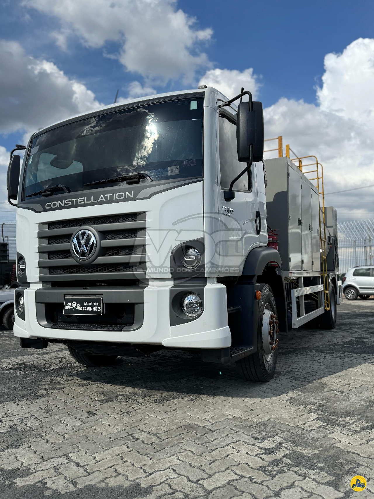 CAMINHAO VOLKSWAGEN VW 17210 Comboio Toco 4x2 Mundo dos Caminhões SUMARE SÃO PAULO SP